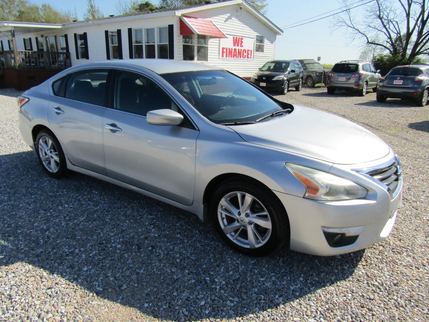 2014 Silver /Gray Nissan Altima 2.5 SL (1N4AL3AP9EC) with an 2.5L L4 DOHC 16V engine, Automatic transmission, located at 15016 S Hwy 231, Midland City, AL, 36350, (334) 983-3001, 31.306210, -85.495277 - Photo#0